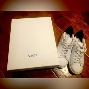 Vince high quality White Leather shoes/ runners with black accents. Women’s 9.5.